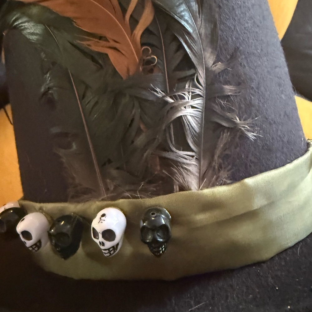 Black Felt Feathered Top Hat Halloween Skull Accents for Cosplay - Picture 10 of 11